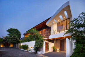 Oza Villa Canggu Managed by LEAD